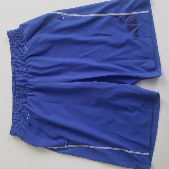 Babolat Other - Babolat Men's Shorts  L